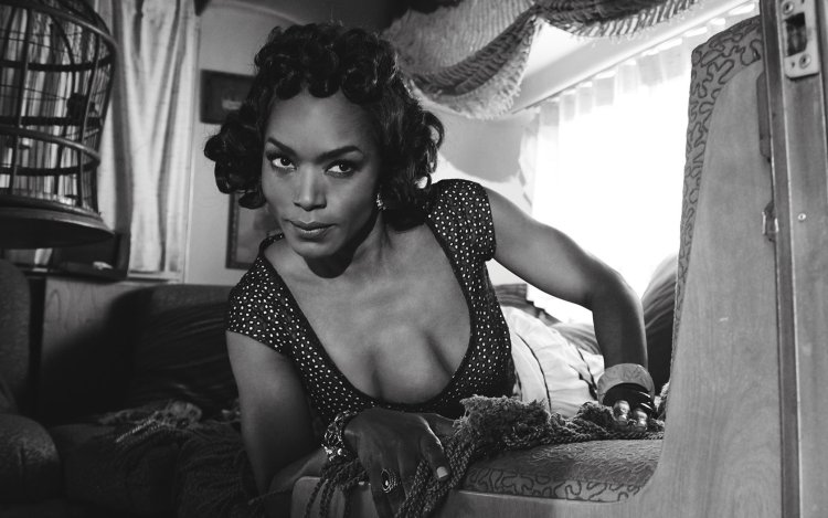 Angela Bassette AIU 4