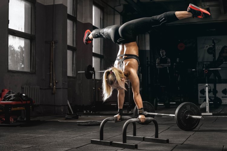Beautiful girls in crossfit