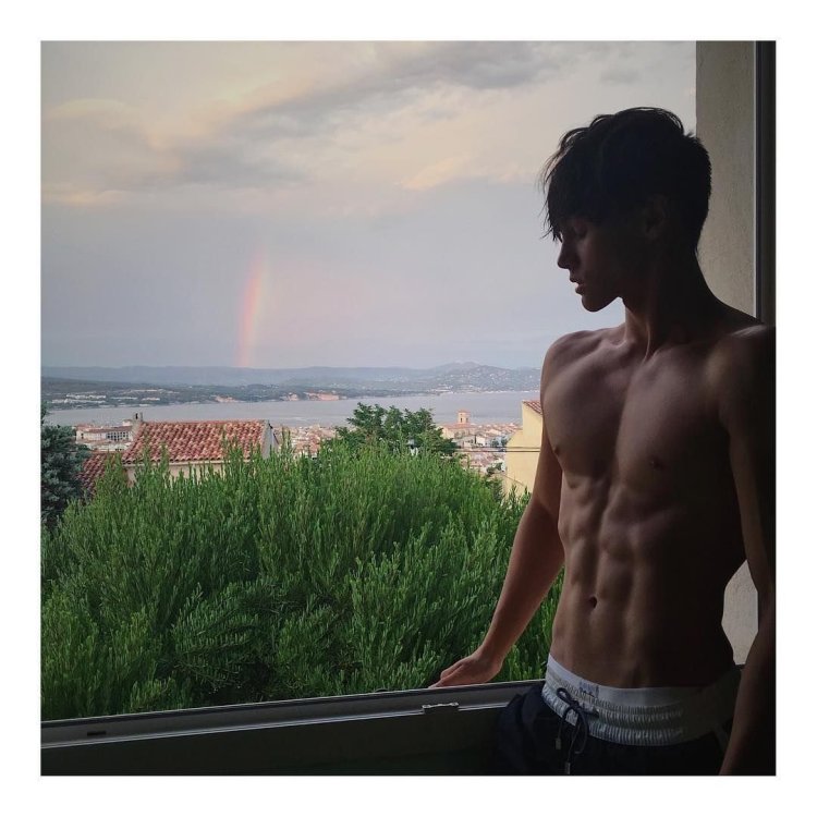 A beautiful press of a teenager