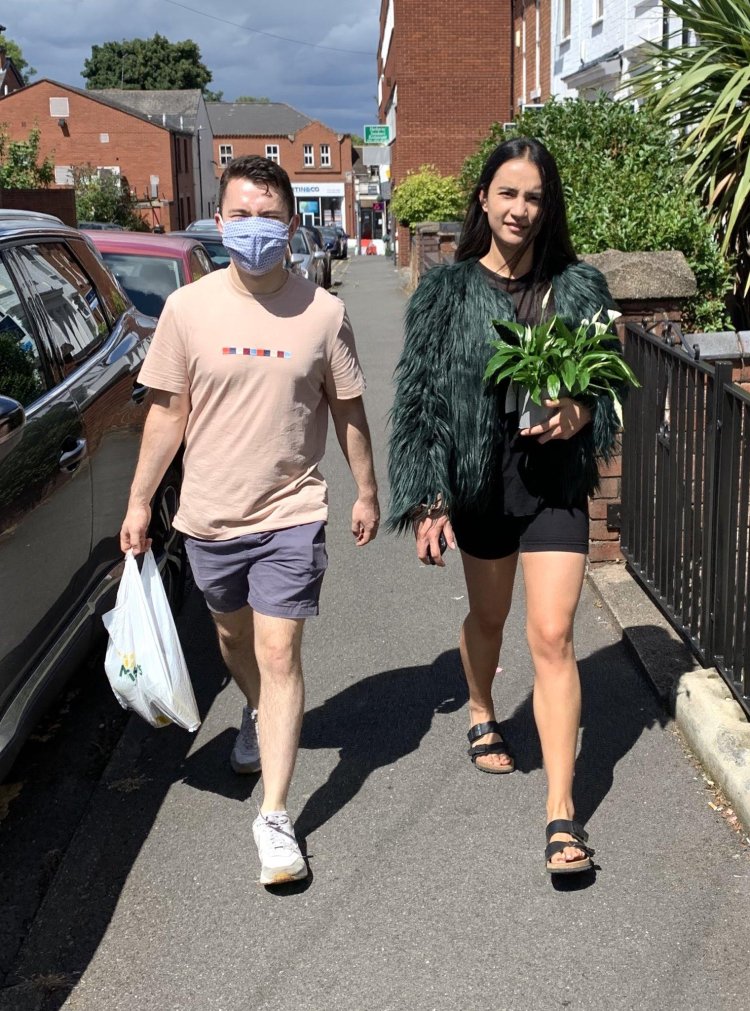 Ben Barnes and Jesse Mei Lee