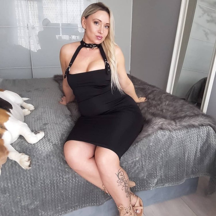 Anna von klinski figure