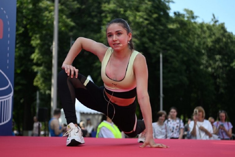Moscow Sports Day in Luzhniki 2022 Kamila Valieva