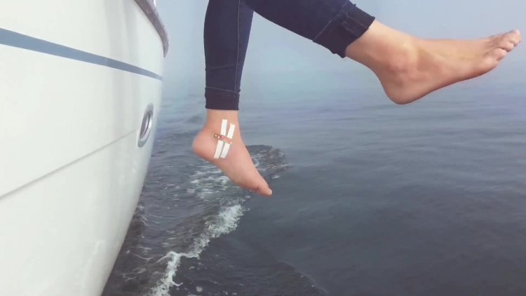 Barefoot Sailing Adventures Ashley Naked