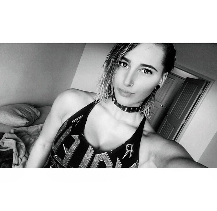 Rhea Ripley Hot