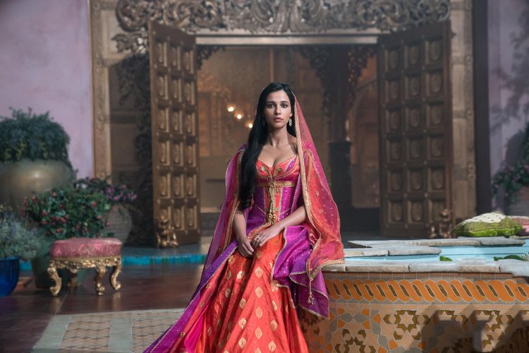 Naomi Scott Aladdin