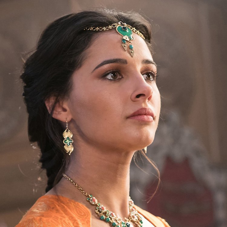 Naomi Scott Alladin 2019