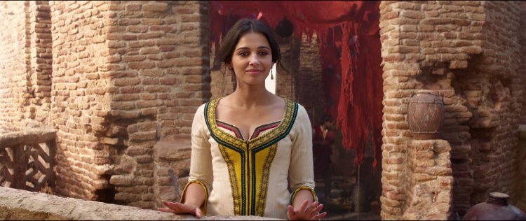 Naomi Scott Jasmine hot