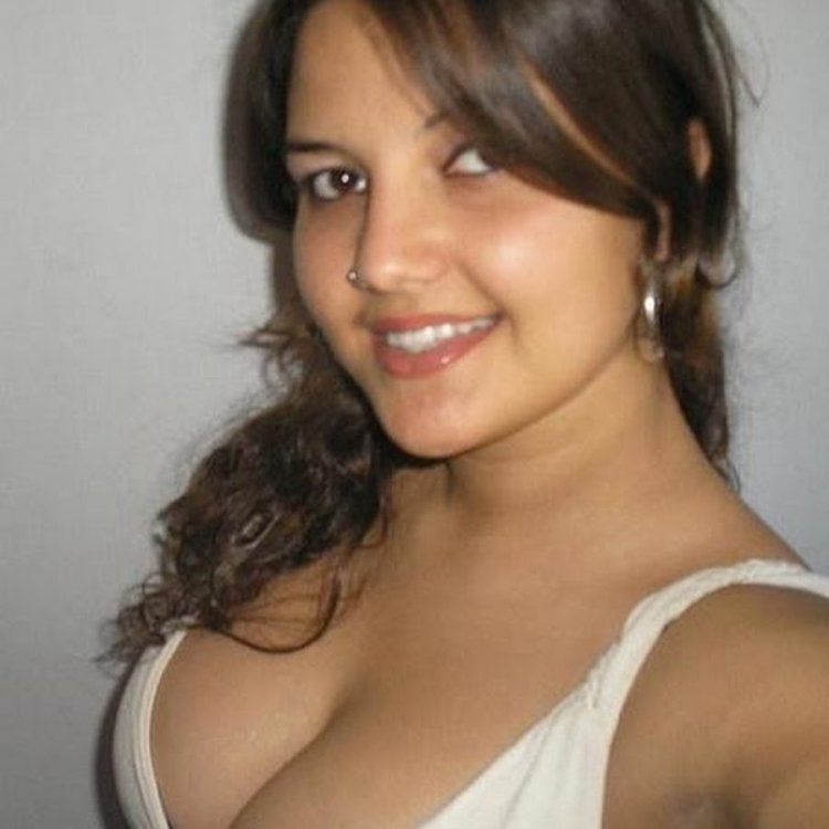 Big breasts Pakistan