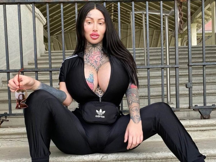 Maria Mennos in a swimsuit