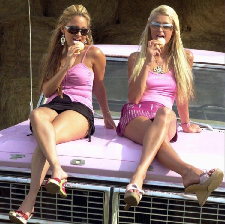 Paris Hilton in sandals