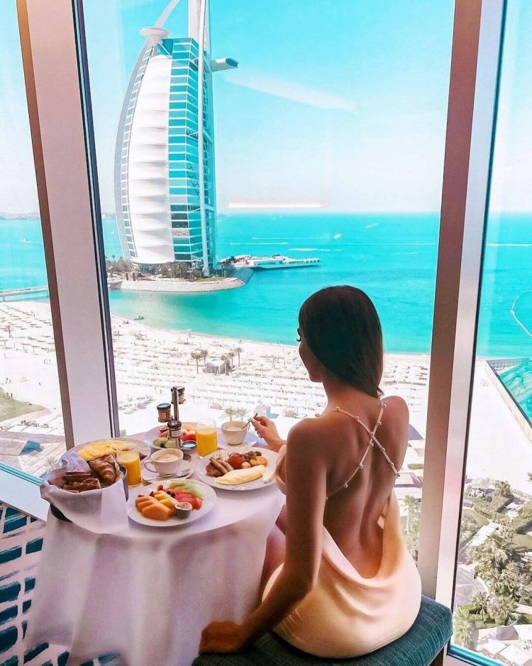 Türkiye Beach Hotel 5 Stars Girl