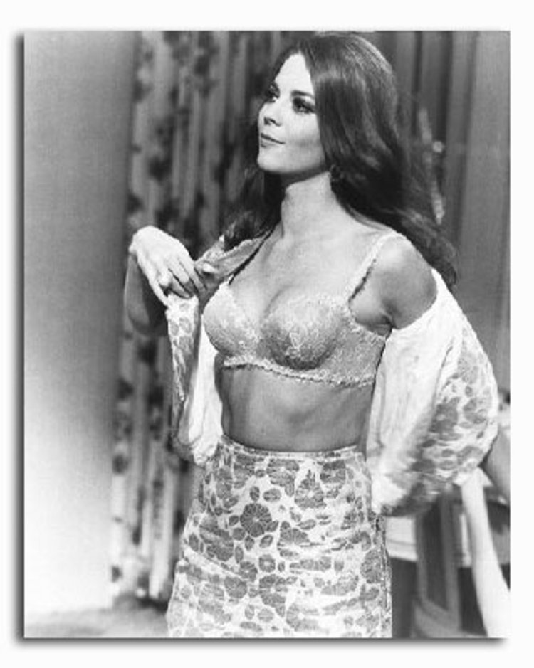 Natalie Wood is hot