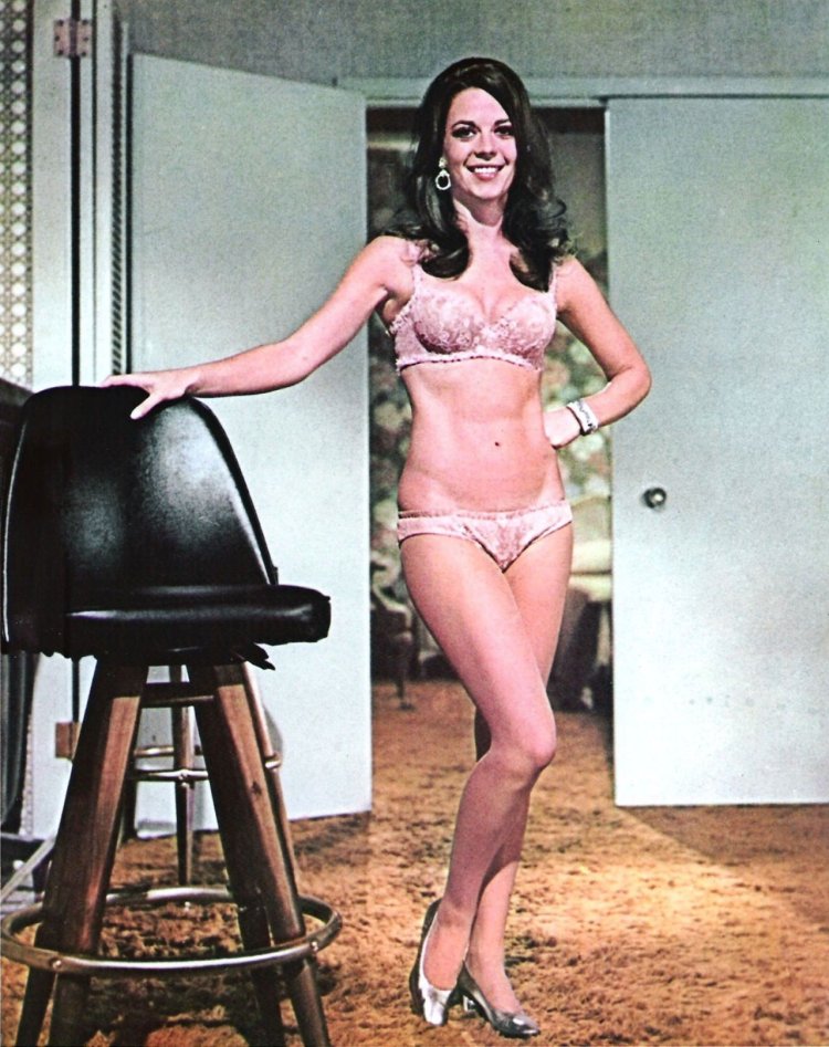 Natalie Wood in Youth