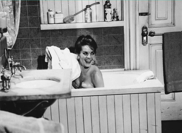 The car is Natalie Wood