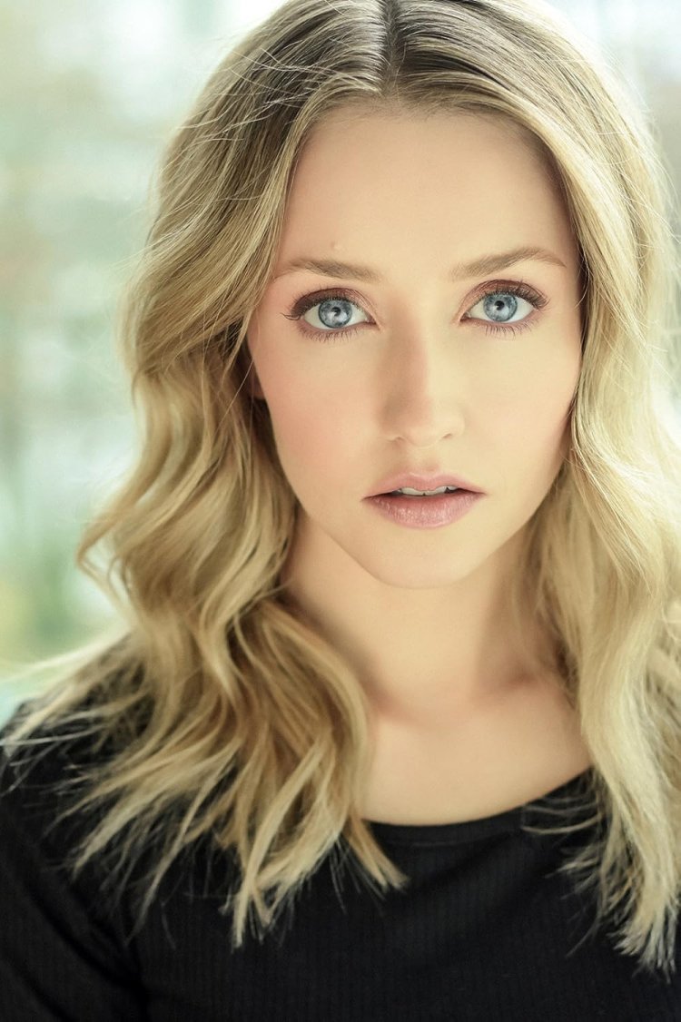 Actress Emily Tennant