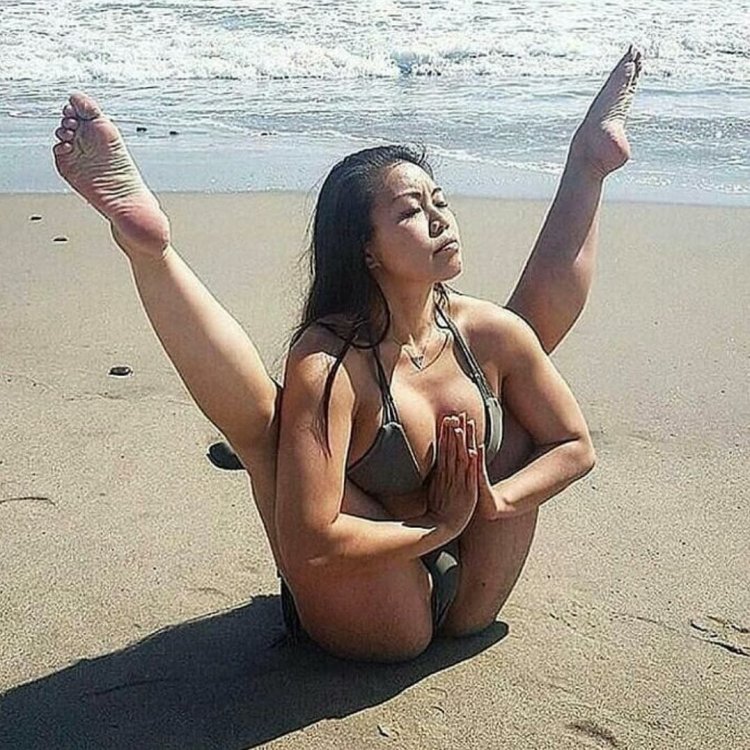 Funny girls from social networks