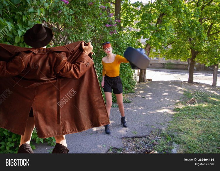 The leather cloak of the exhibitionist