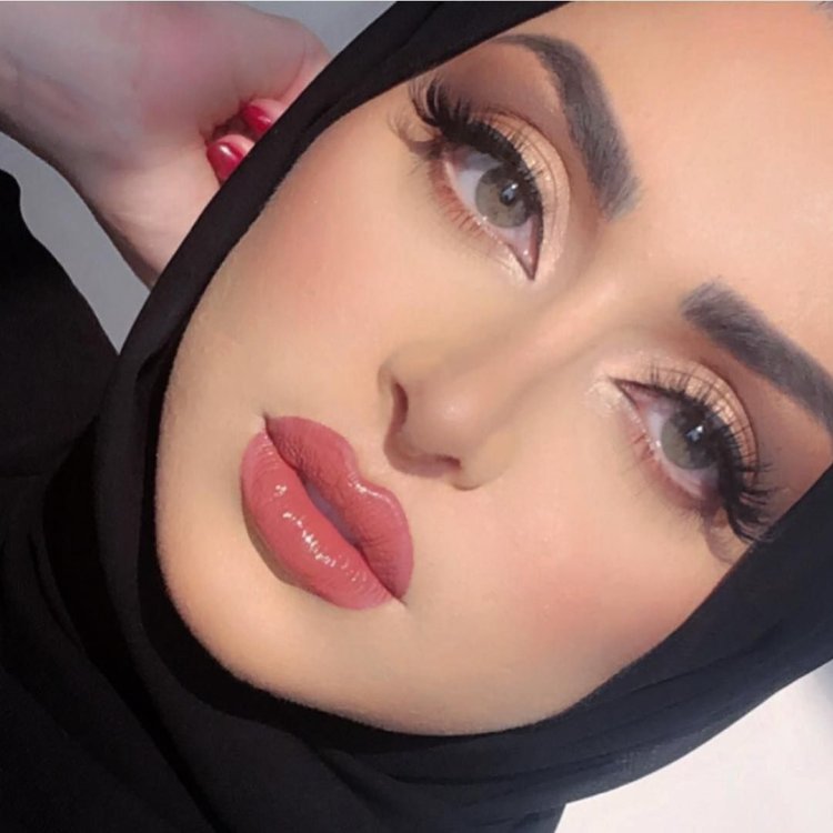 Makeup with a hijab