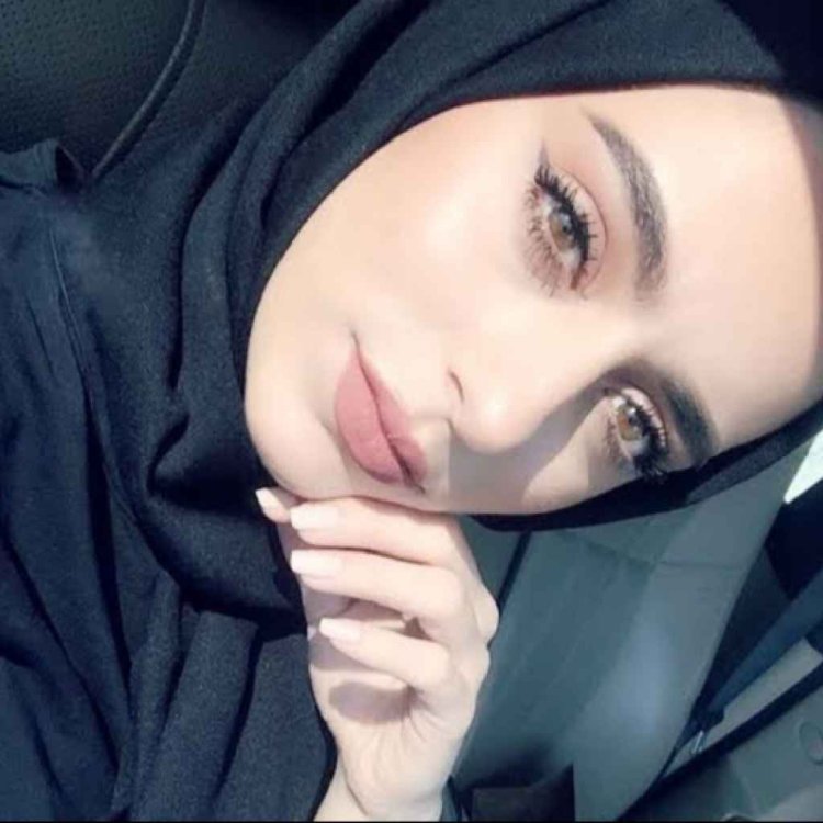 Eva Dzhanaeva Muslim