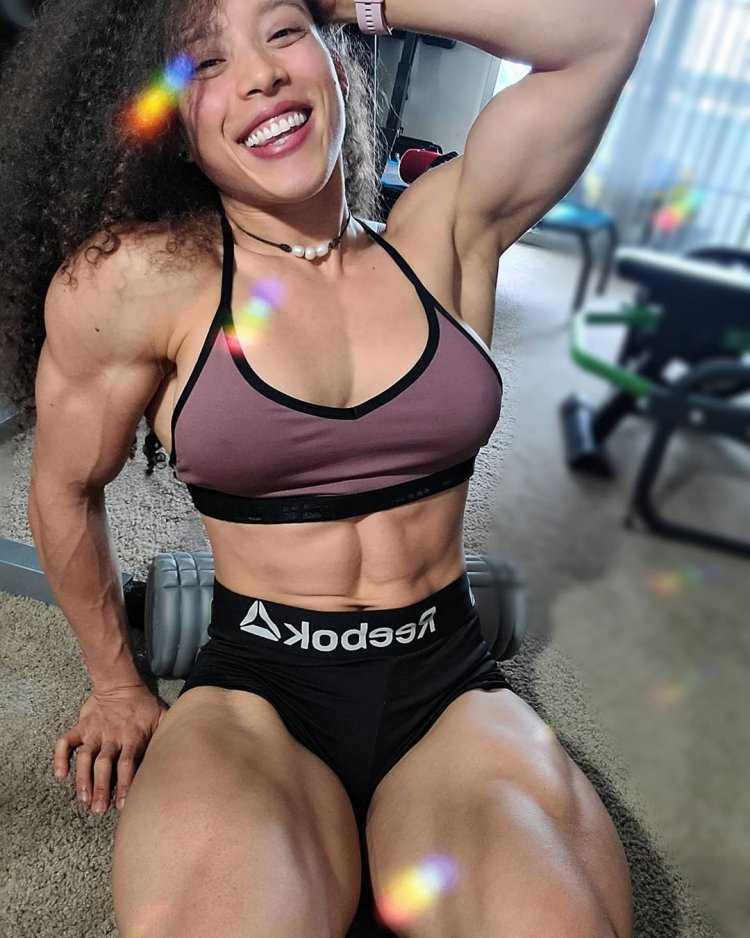 Carolina Marquez Muscle