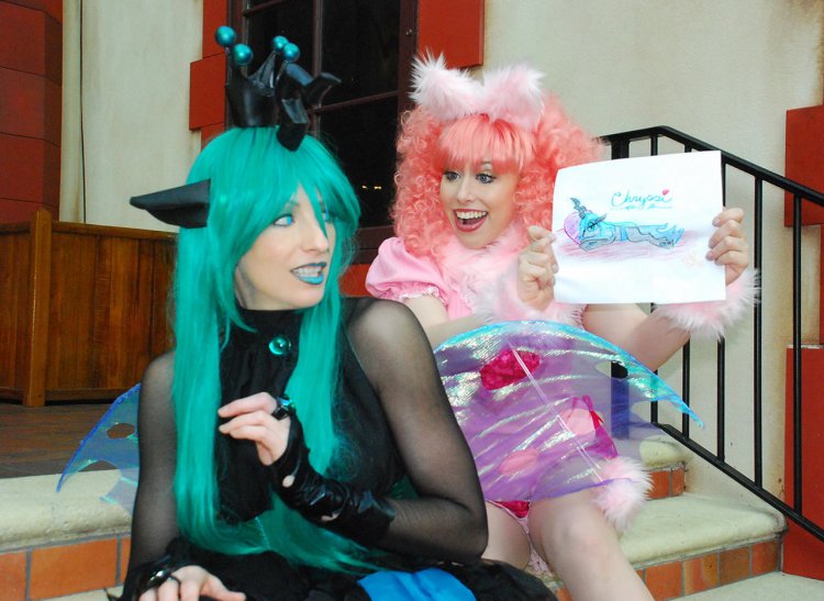 Fluffy Puff cosplay scene