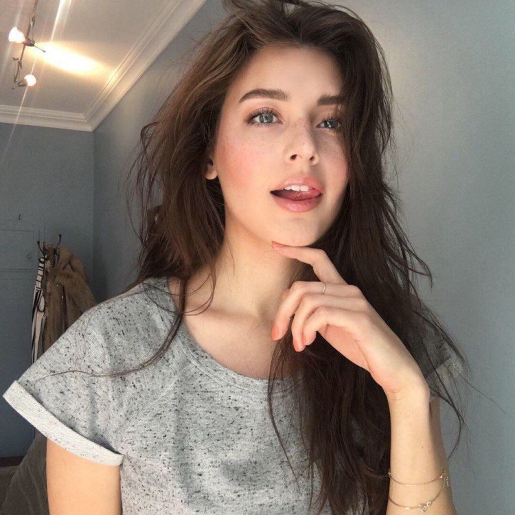 Jessica Clements Selfie