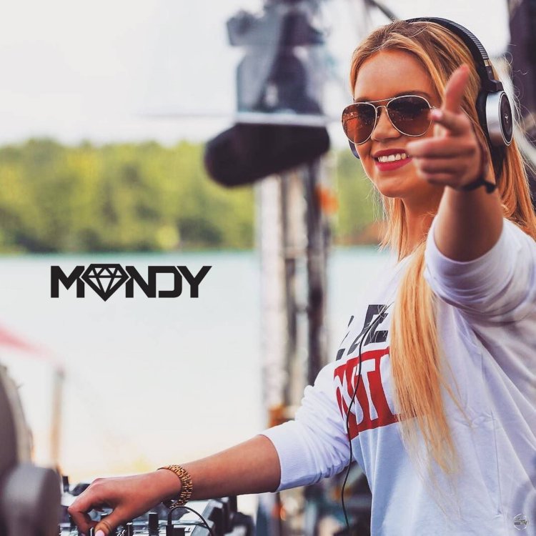 DJ Mandy