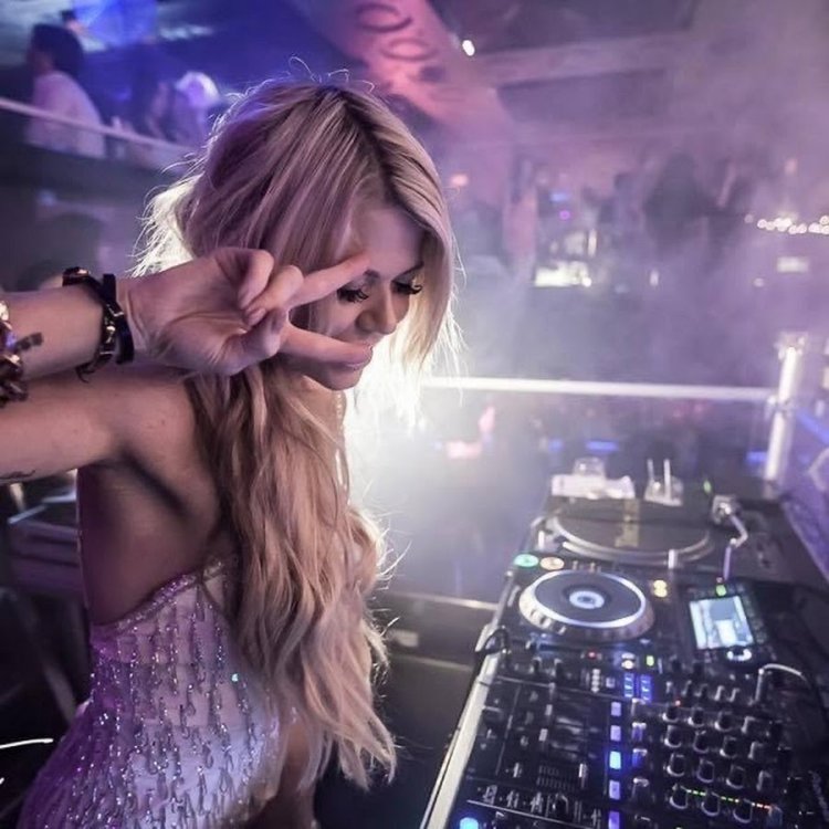 DJ club of a girl