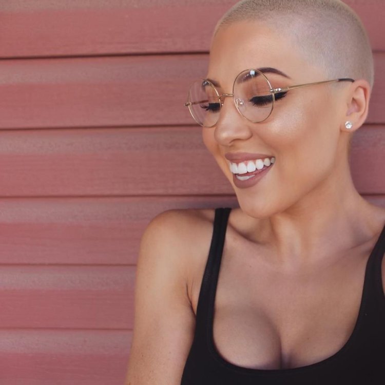 Hairstyles for bald hair