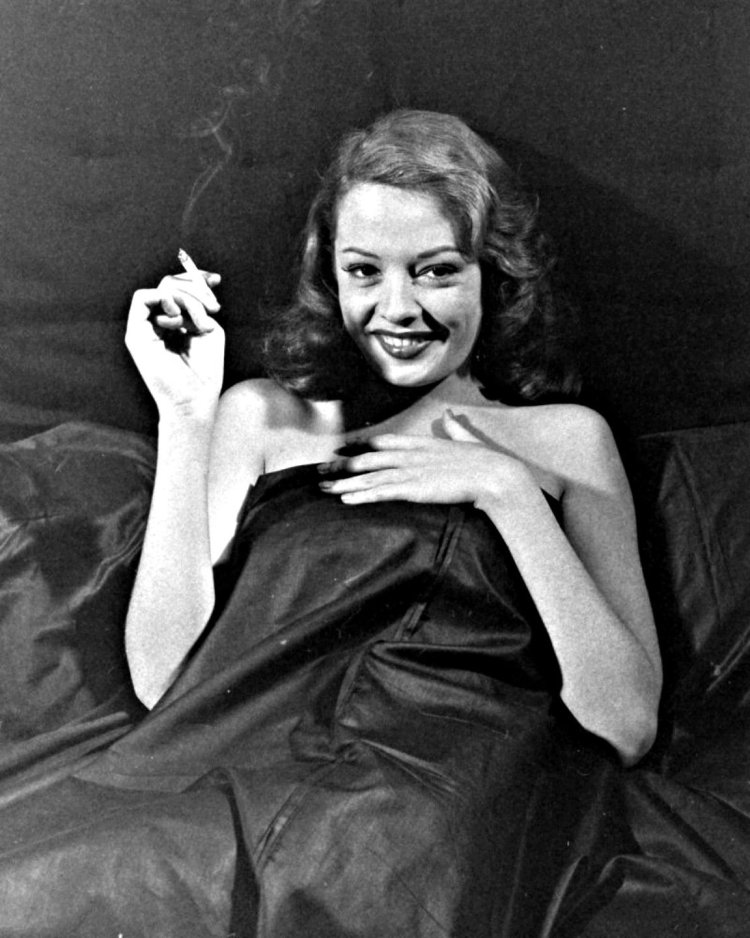 Noir classic actress