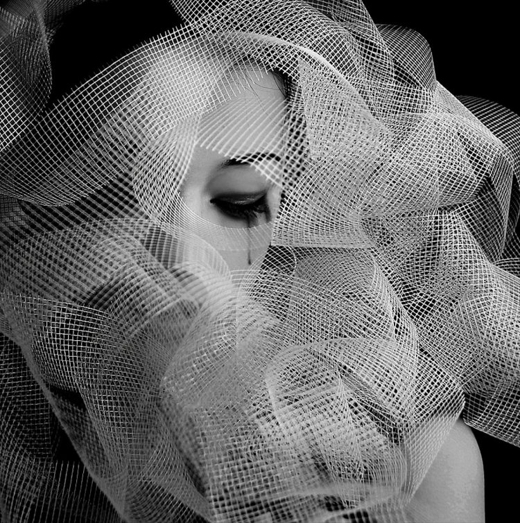 Photo session with a veil fabric