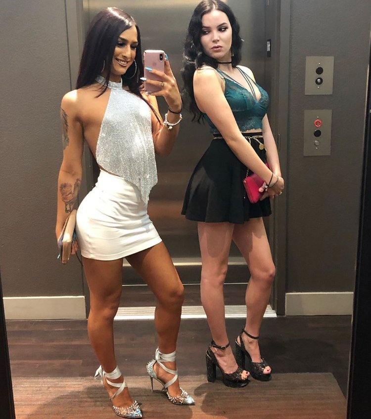 Khloe kay in a dress