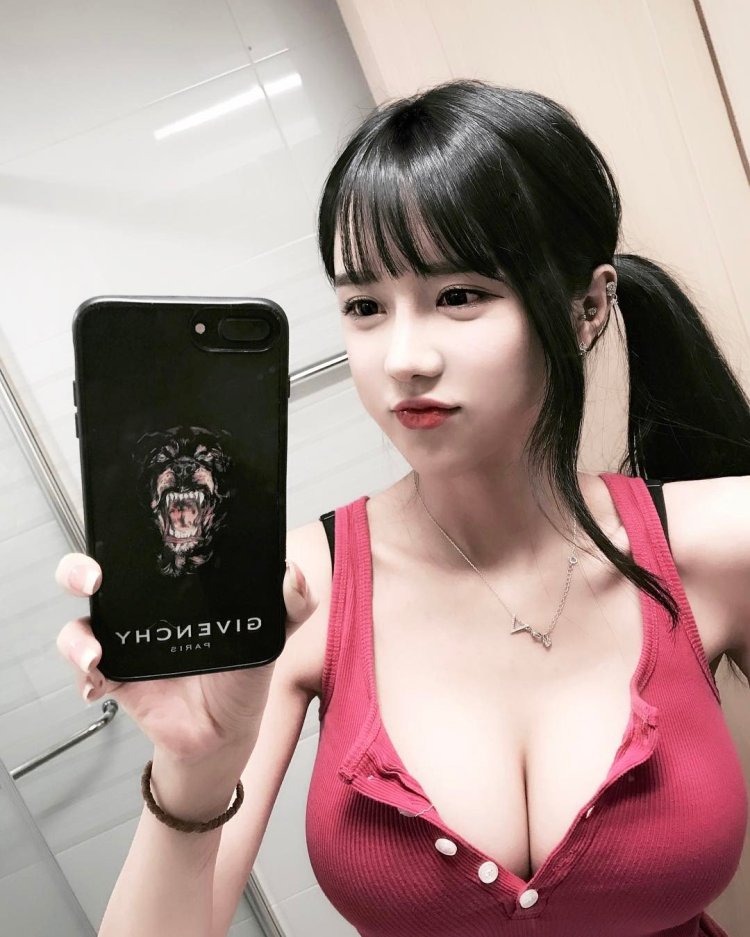 Lee soo bin Hot Selfie
