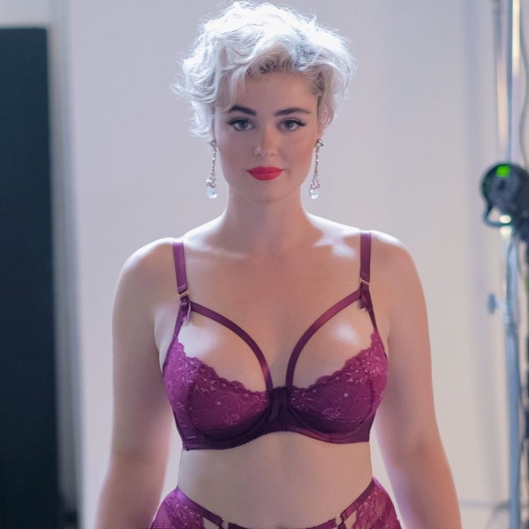 Stefania Ferrario (Stefaniya Ferrario)