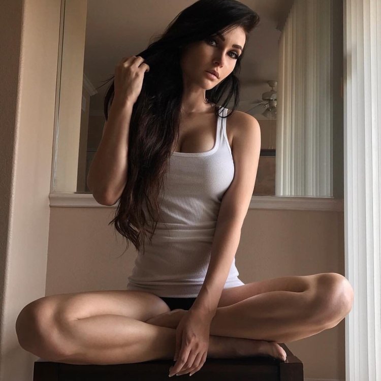 Niece Waidhofer photo