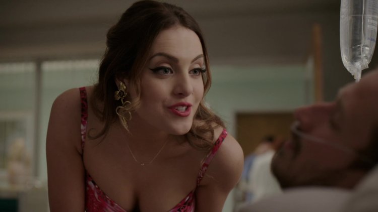 Elizabeth Gillis is hot