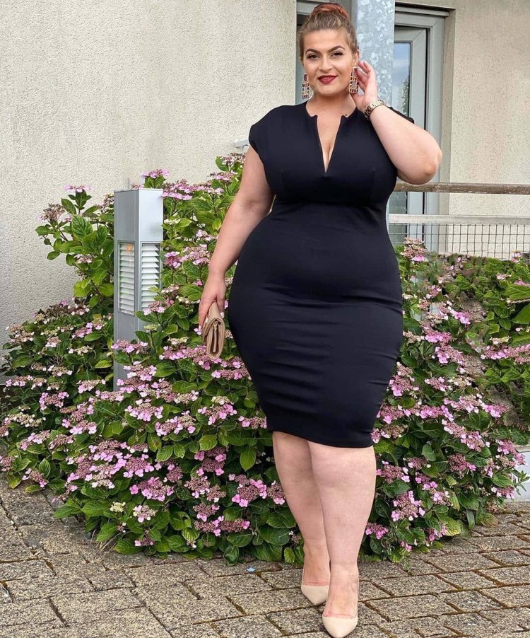 Wide hips under the dress