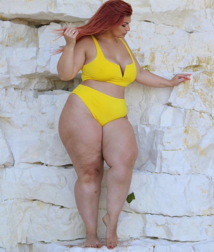 Loana Chira Plus Size