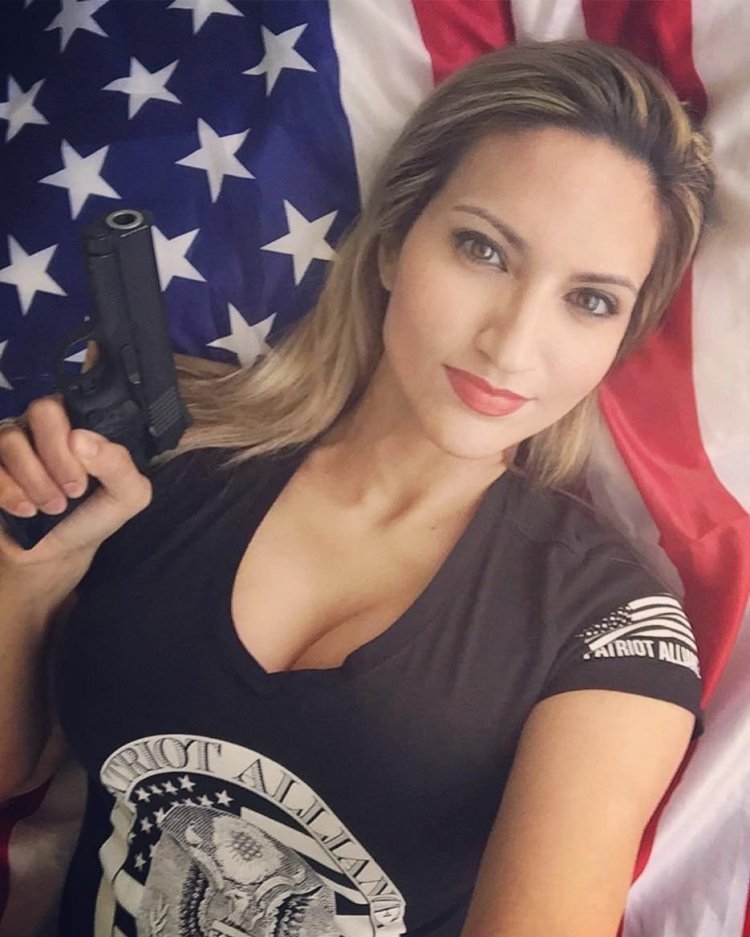 Selfies of American girls