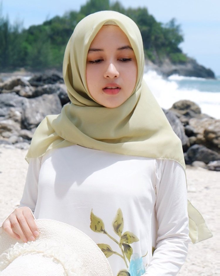 Indonesia is a Muslim girl