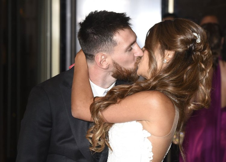 Messi Antonella Kiss