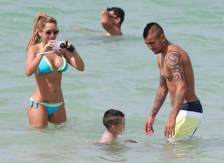 Arturo Vidal with his wife
