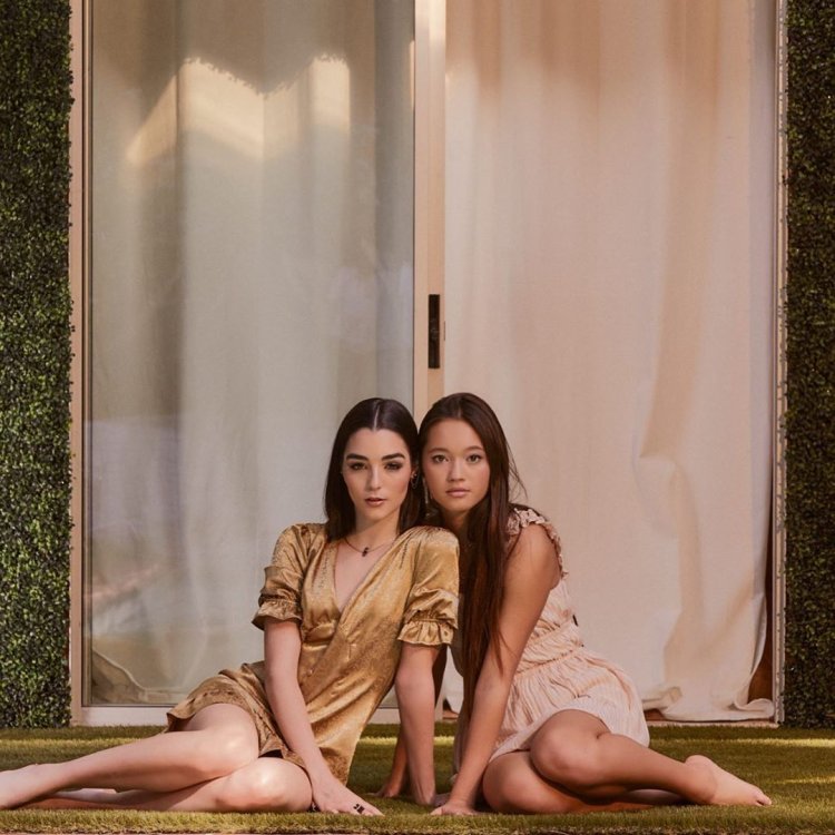 Indiana Massara Friends