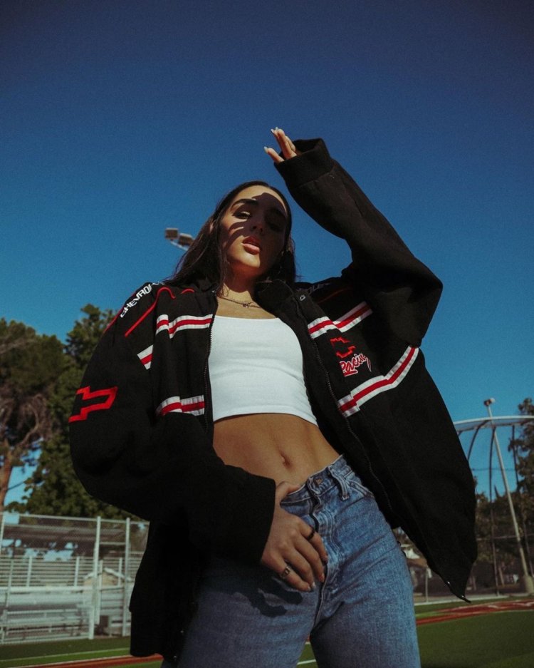 Indiana Massara is hot