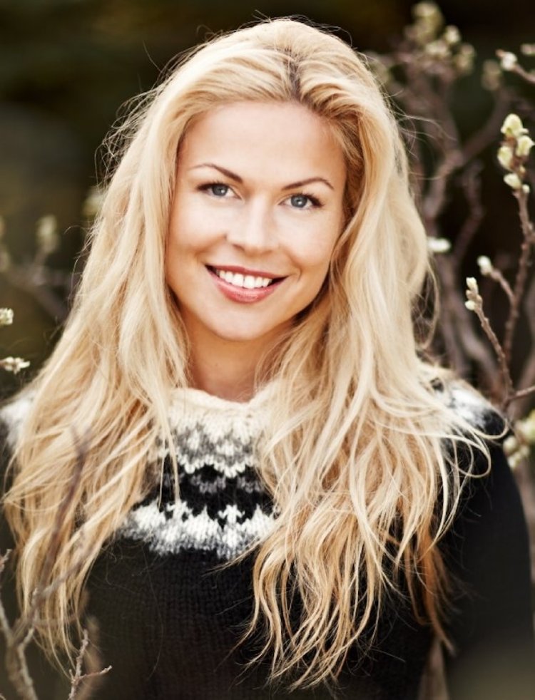 Anna Björnsdottir Miss Iceland 1974