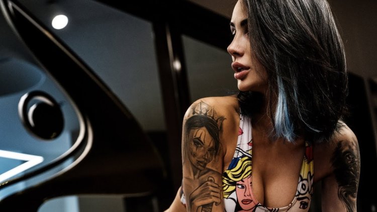 Sasha Kabaeva Happy wild boar