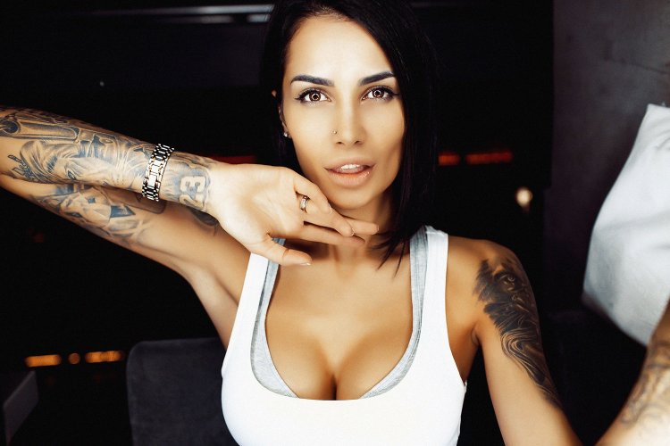 Sasha Kabaeva is fake