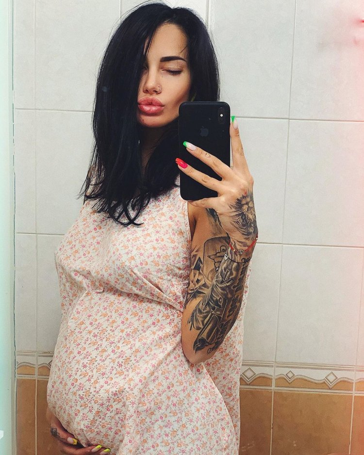 Sasha Kabaeva is pregnant