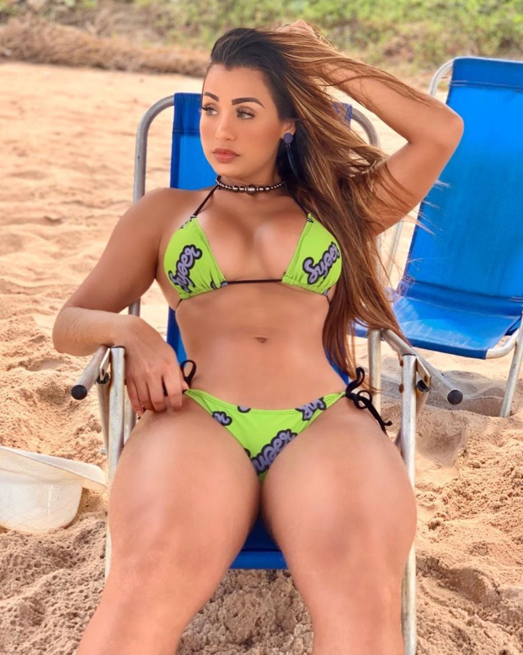 Bella Araujo Brazilian