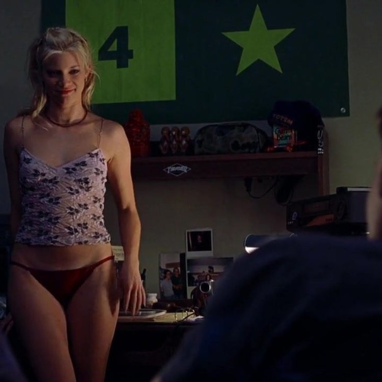 Road adventure of nude scenes